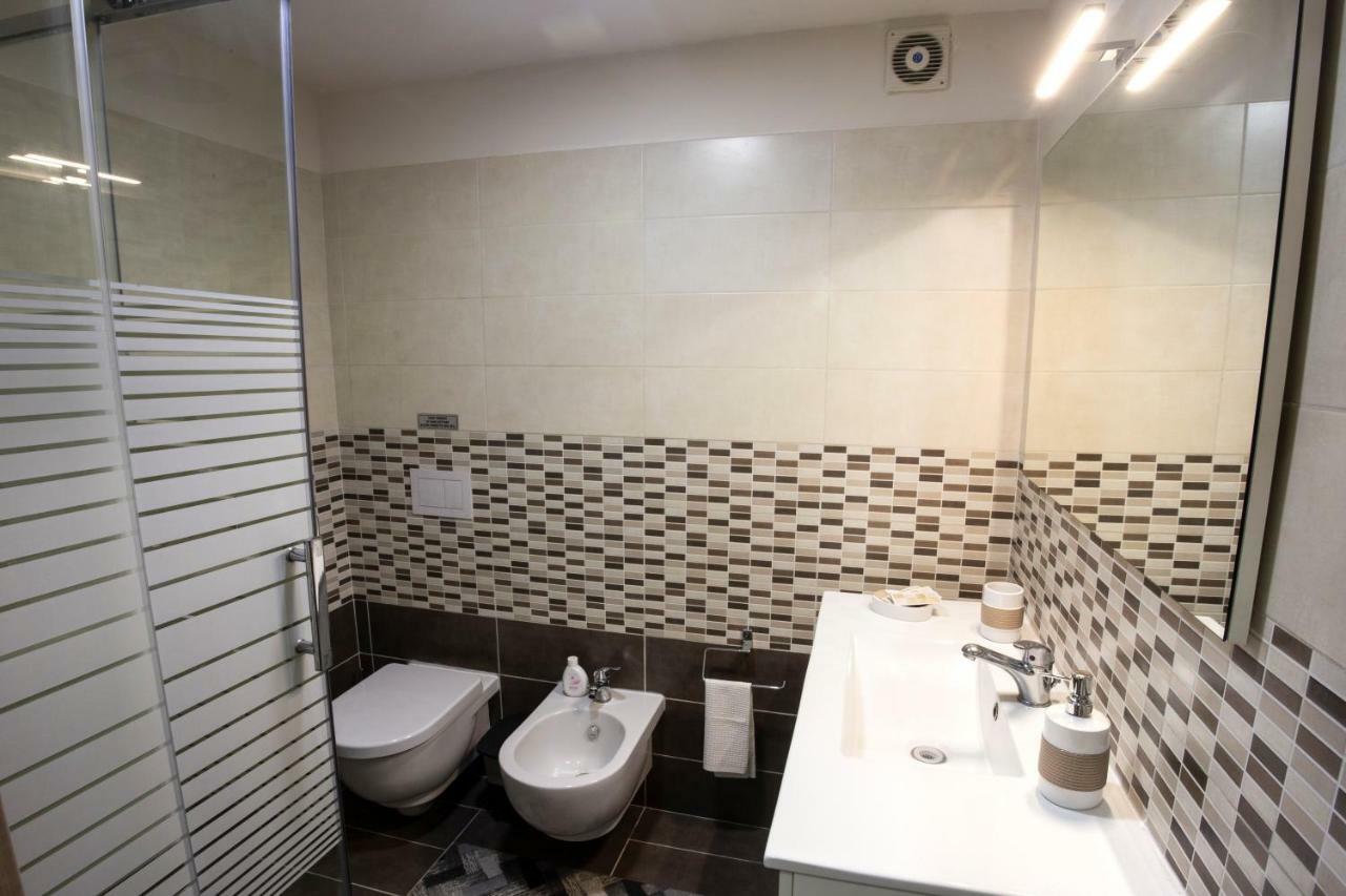 Elegance House Apartment Castellammare di Stabia Exterior photo